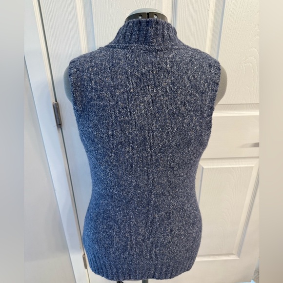L.L.Bean Sweater Vest Women Med Blue Wool Blend Button Up Cable Knit Sleeveles - Picture 5 of 10